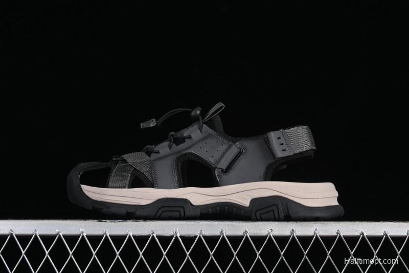 ECCO New Terrain Series Outdoor Closed-Toe Sandals Water Shoes with Breathable Design - 63890301002