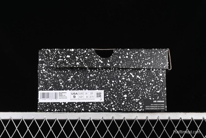 Nike Air Jordan 5 Retro Basketball Shoes in White/Silver/Black - DD0587-110