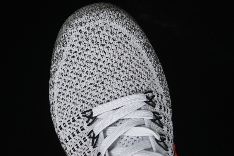 Nike Vapormax Flyknit Breathable Casual Running Shoes with Full-Length Air Cushion - 849558-020