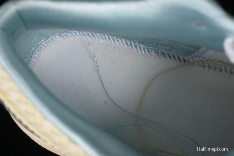 Nike Air Jordan 1 Low Retro Basketball Shoes with Classic Design - HQ3440-101