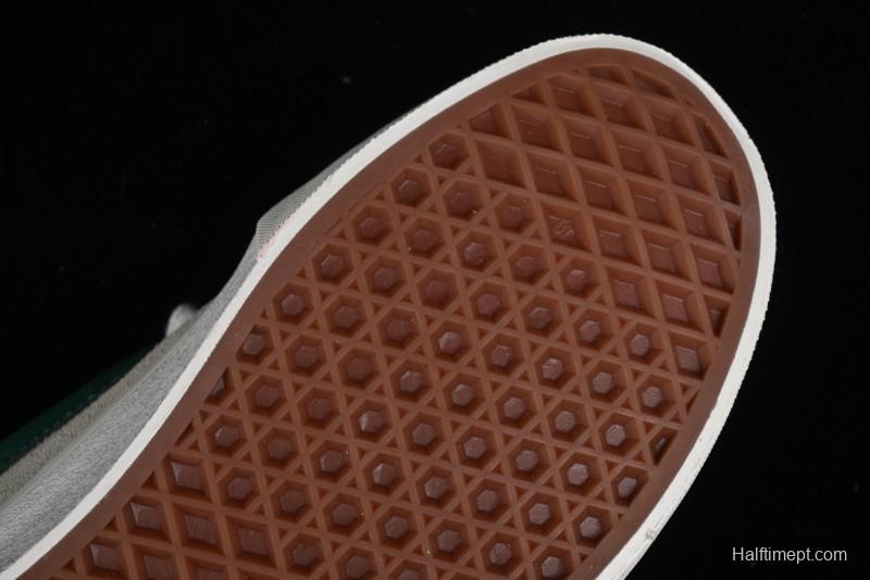 Vans Classics Knu Skool Retro Sneakers with Enlarged Toe and Thickened Tongue - VN009QCBDS