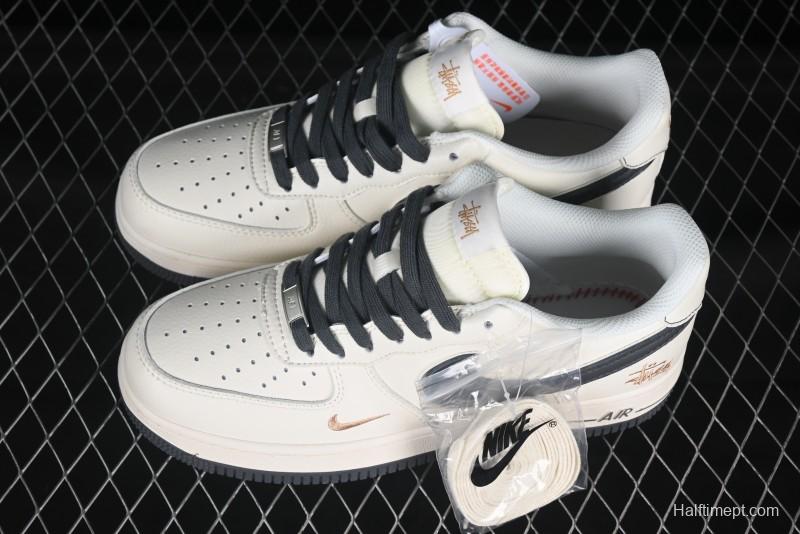 Nike Air Force 1 '07 Low Casual Sneakers in Black Pigskin - XZ6188-705