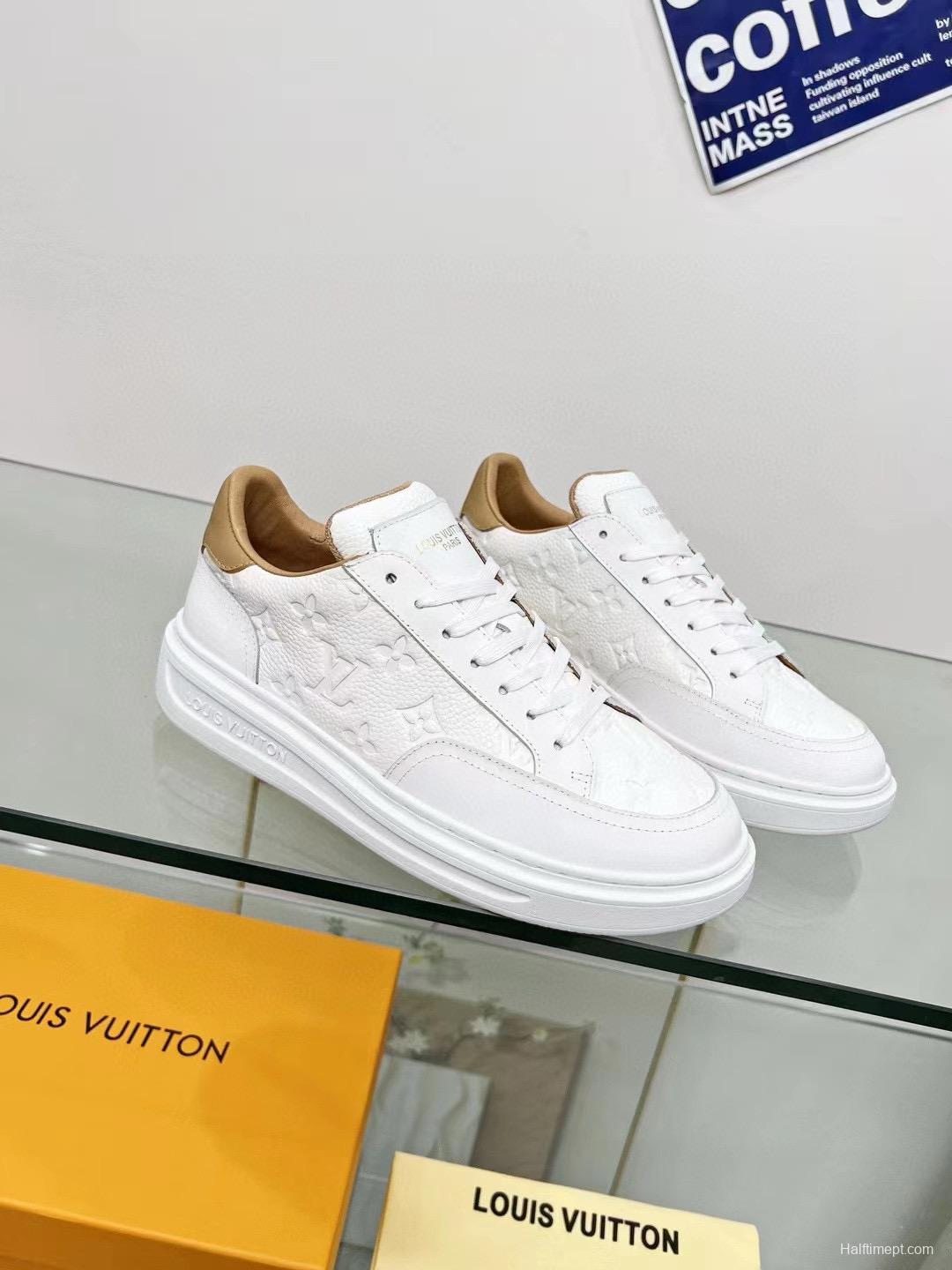 2024 Unisex Louis Vuitton White Beige Leather Sneakers Maxi Damier MJ00330