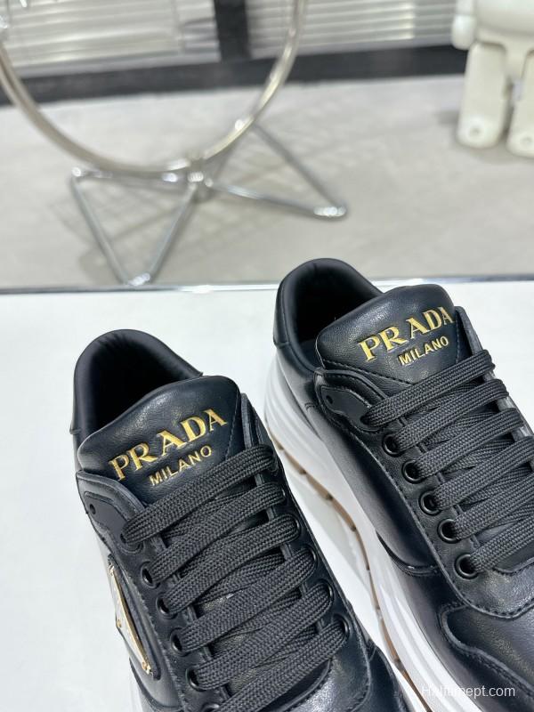 2025 Unisex Prada Black Calf Leather Sneakers KFY00310