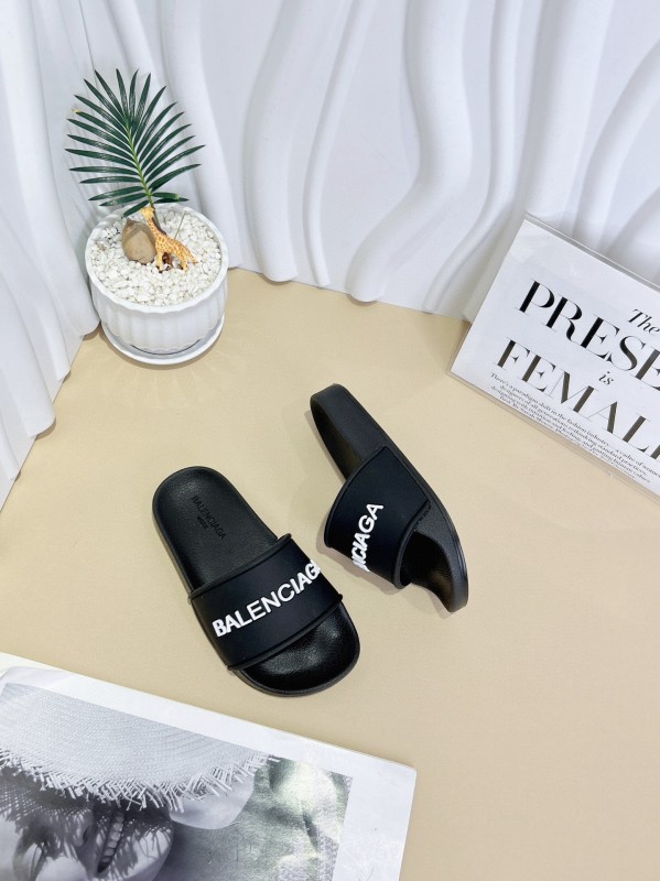 2025 Kids BALENCIAGA Black Leather Slippers
