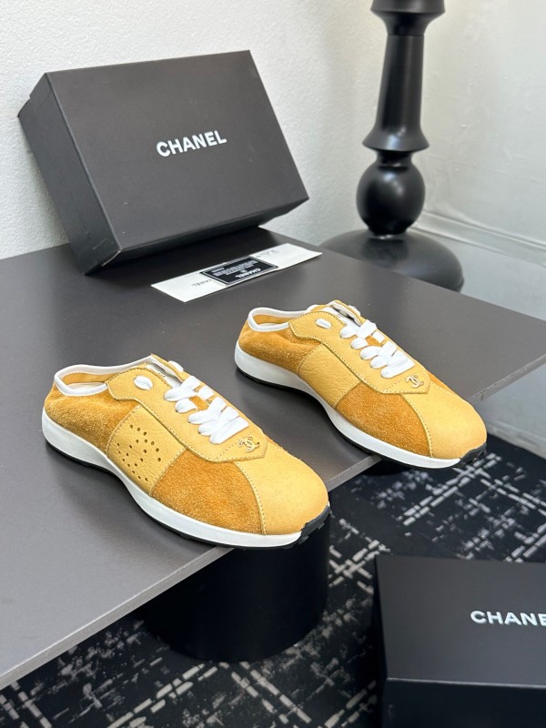 2025 Women Chanel Yellow Suede Casual Sneakers Handmade CC Logo LY00360(F)