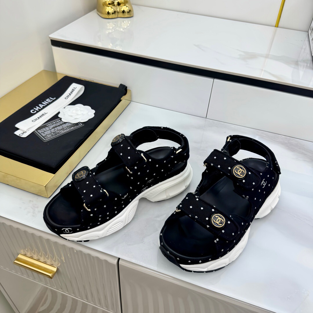 2025 Womens Chanel Black Velvet Sandals Logo Platform LY00330
