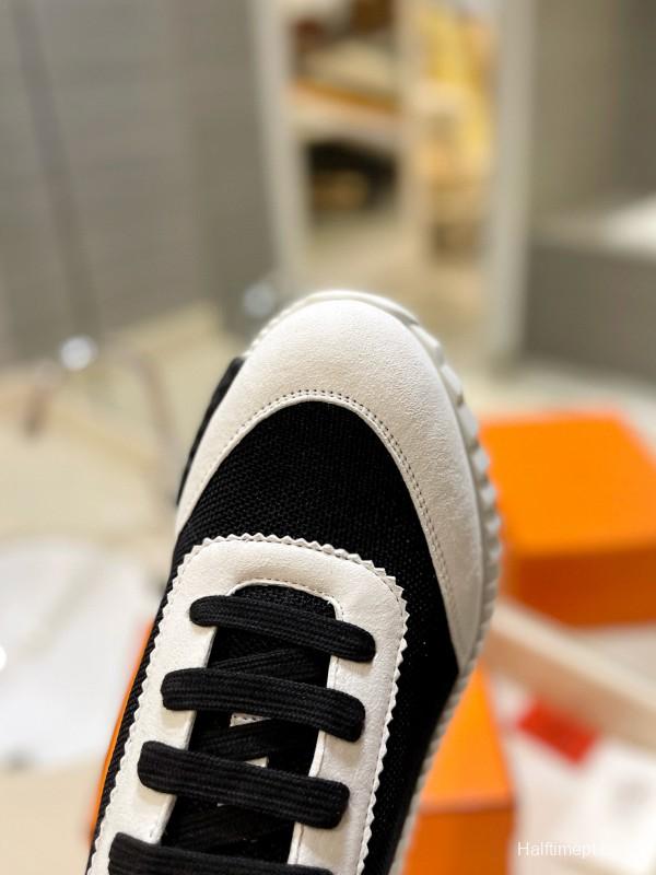 2024 Unisex Hermès Black White Imported Glossy Lambskin Water-repellent Fabric Casual Sneakers MJ00320