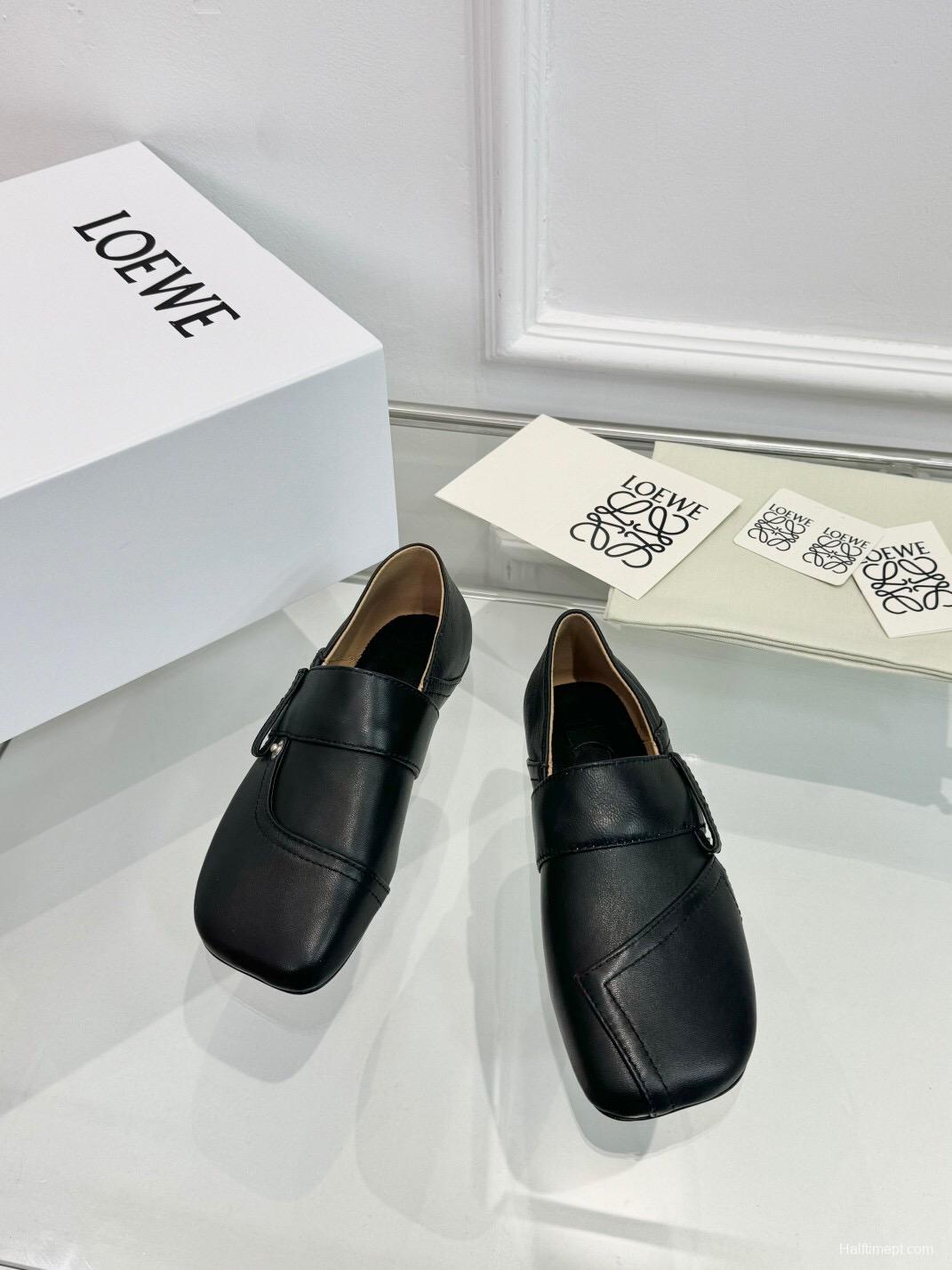 2025 Women Loewe Black Leather Loafers LY00291