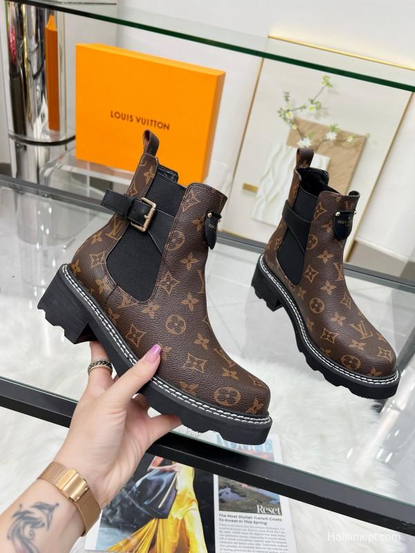 2024 Women Louis Vuitton brown leather ankle boots MJ00310