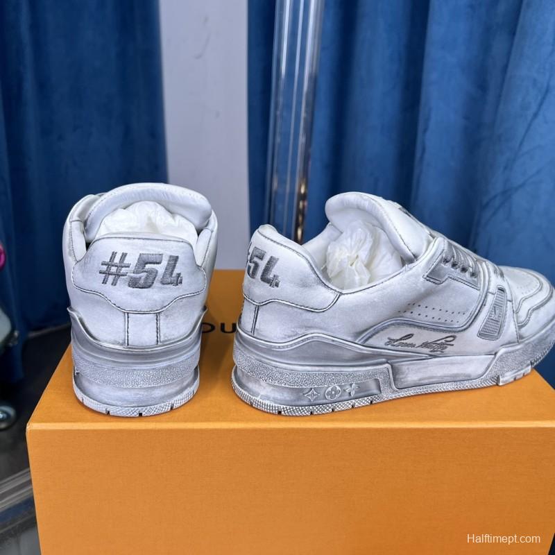 2025 Unisex Louis Vuitton Silver Leather LV Trainer
