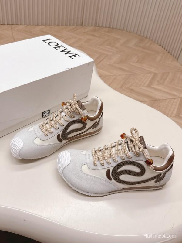 2025 Unisex Loewe Cream Suede Casual Sneaker With Embroidered Detailing KFY00300