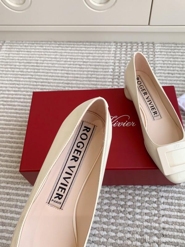 2025 Women Roger Vivier White Patent Leather Pumps Square Buckle