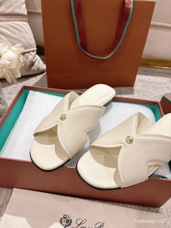 2025 Slippers LP Ivory Leather Slippers LY00270