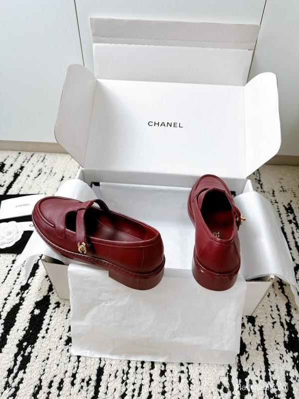 Chanel 2025 SS Loafers Classic Elegant Design - KFY00320