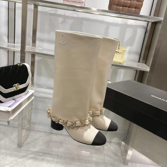 Chanel 2025/SS Runway Turn-Cuff Large Chain Chunky Heel Boots - LY00510