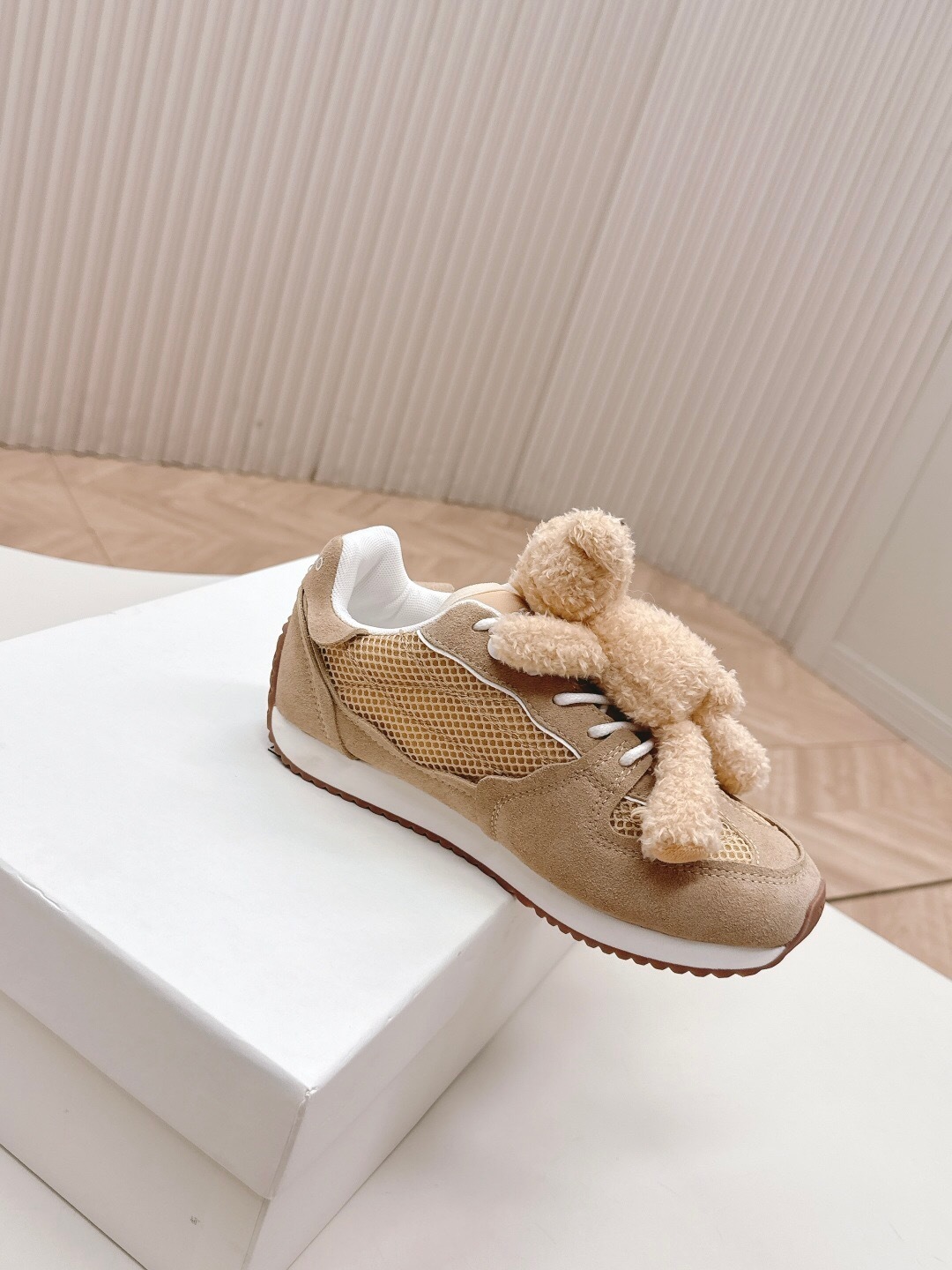 13DEMARZO Casual Bear Sneakers - LY00300