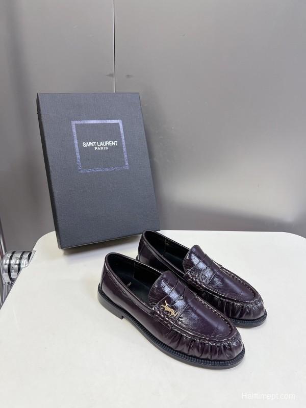Saint Laurent Classic Loafer Flats - KFY00350