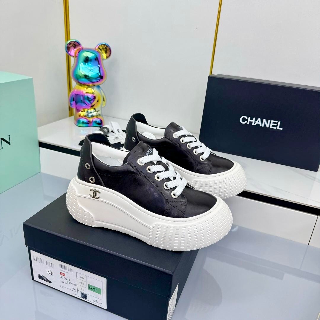Chanel 2025 SS Panda Loafers Fashion Sneakers - LY00330