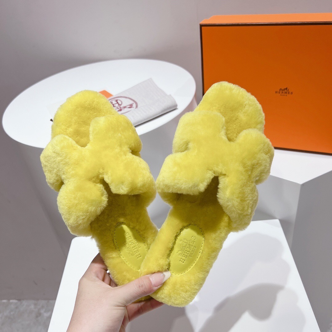 Hermès Teddy Wool H Slippers Flat Sole Fur Slides - LY00240