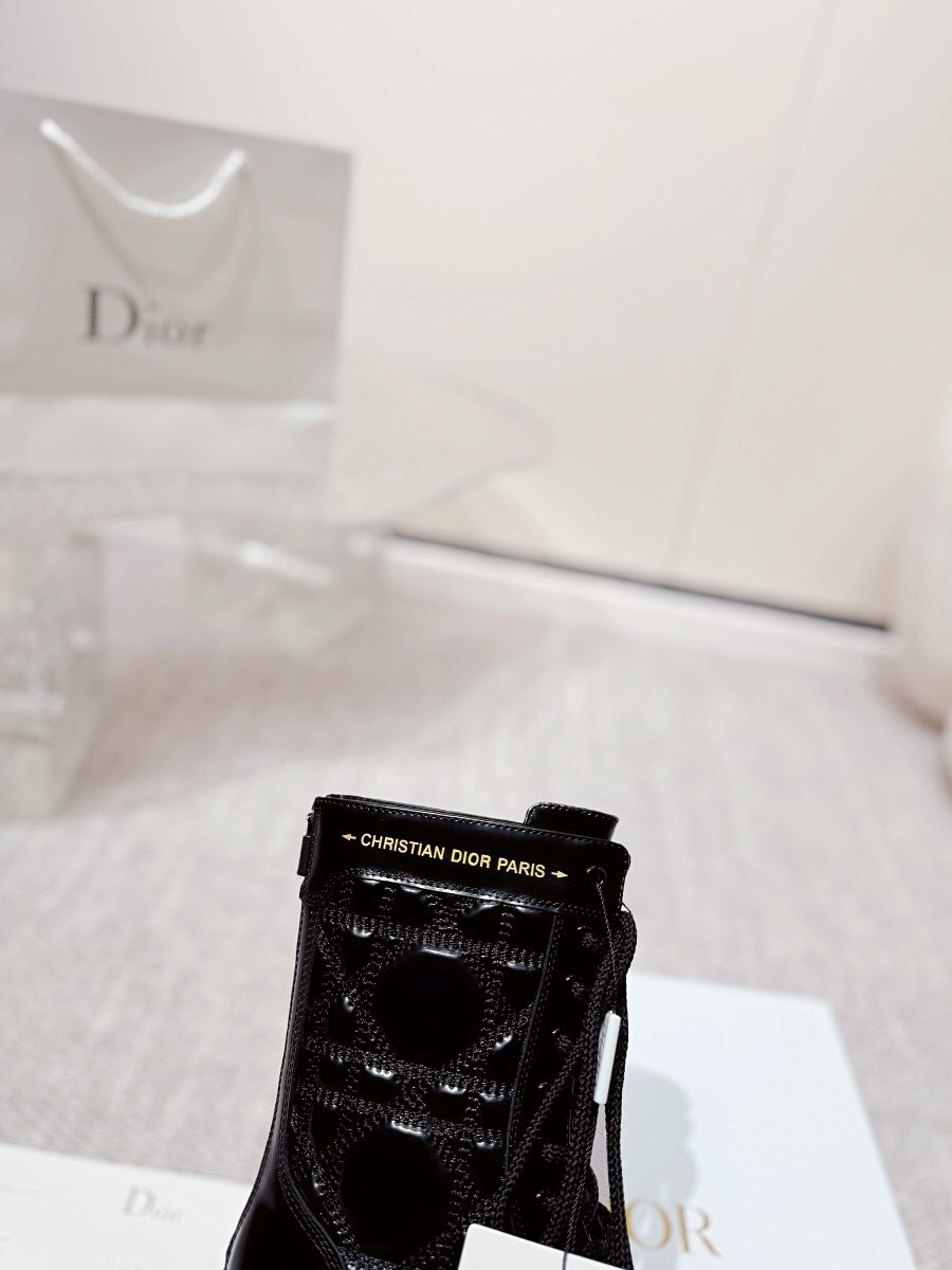 DIOR CHRONO Embroidered Motorcycle Ankle Boots - LY00400