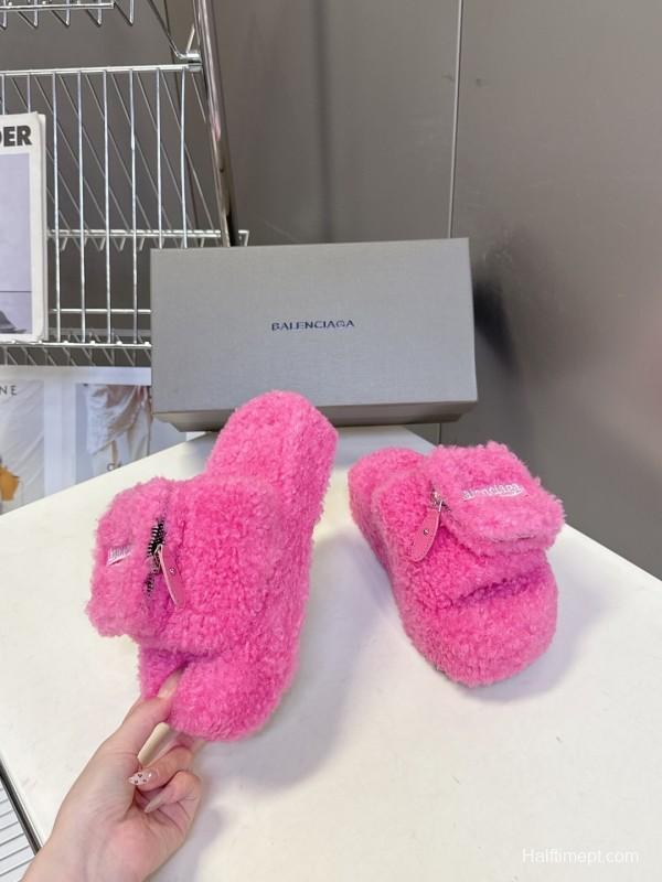 Balenciaga 2025 SS Couple Edition Cola Fur Slippers - KFY00230