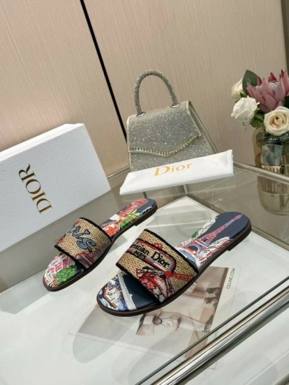 Dior 2025/ss Embroidered Monogram Slippers with Sheepskin Lining - LY00200/LY00240