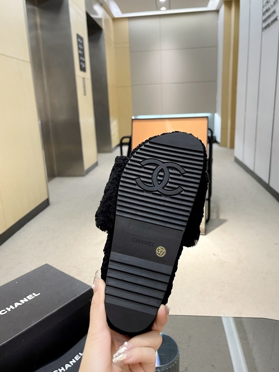 Adidas 2025/SS New Wool Slippers Soft Fine Wool - Model