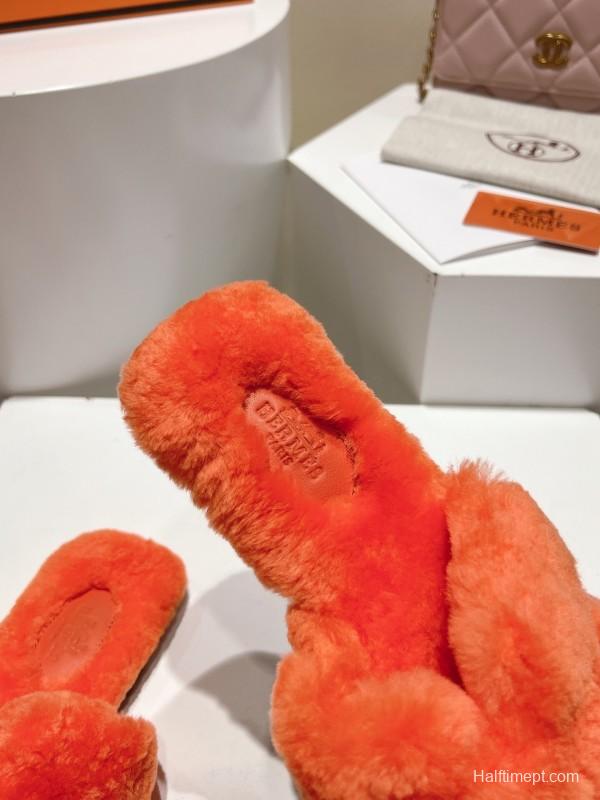 Hermès Autumn Winter Flat Fur Slippers - LY00240