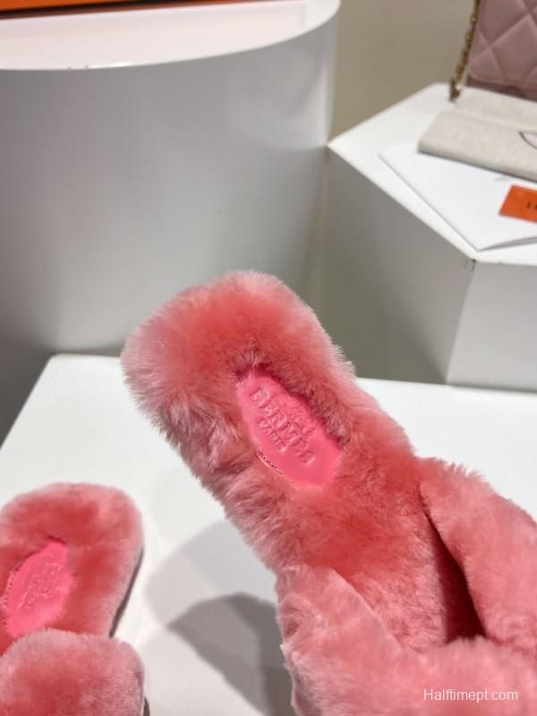 Hermès Autumn Winter Flat Fur Slippers - LY00240