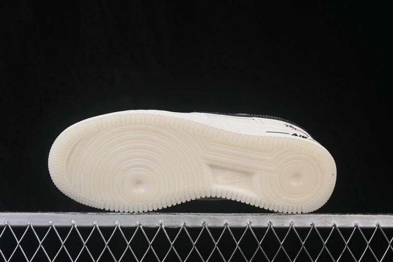 Nike Air Force 1 '07 Low Retro Basketball Shoes with Full-Length Air Cushion - DN9688-105