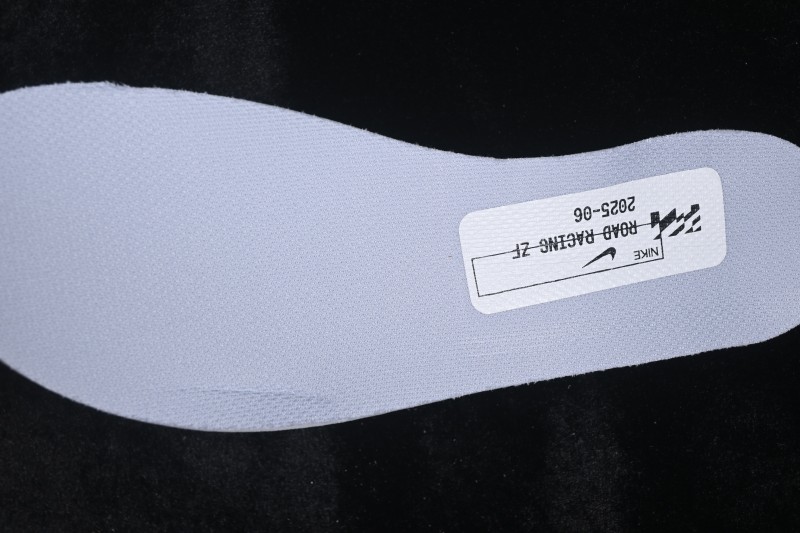 Nike Zoom Fly 6 Running Shoes with Lightweight React Foam and Carbon Fiber Plate - FN8454-104