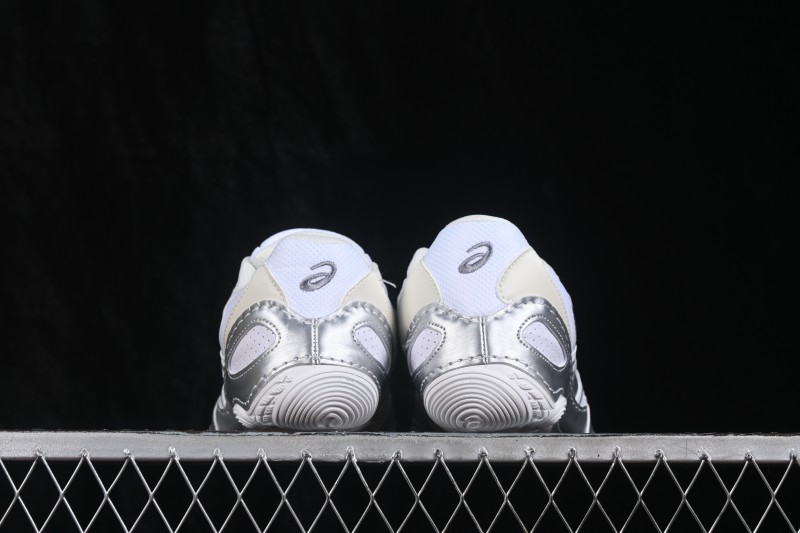 Asics Hypersync Retro Sneakers with Breathable Lightweight Sole - 1203A879-100