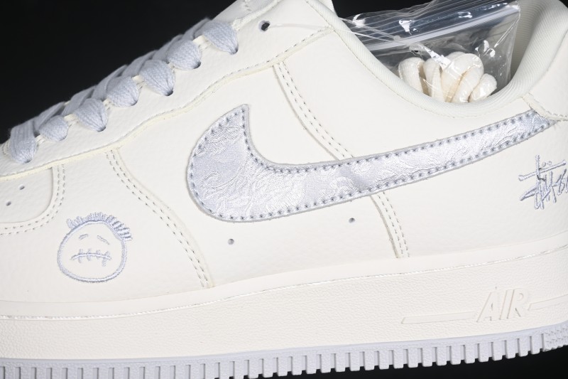 Nike Air Force 1 '07 Low Basketball Shoes with Full-Length Air Cushion - DW8806-013