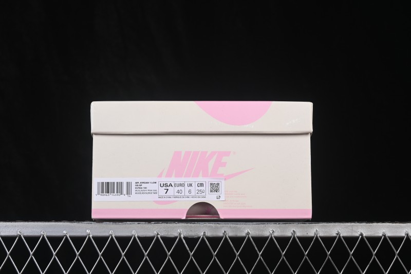 Nike Travis Scott x Air Jordan 1 Low OG SP Cactus Jack - IQ7604-100