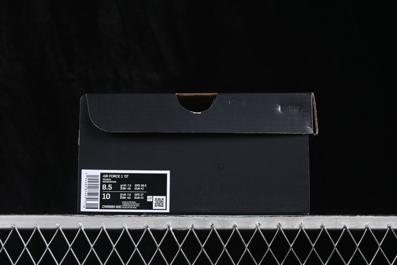 Nike Air Force 1 '07 Low Basketball Shoes with Classic Red Leather Upper