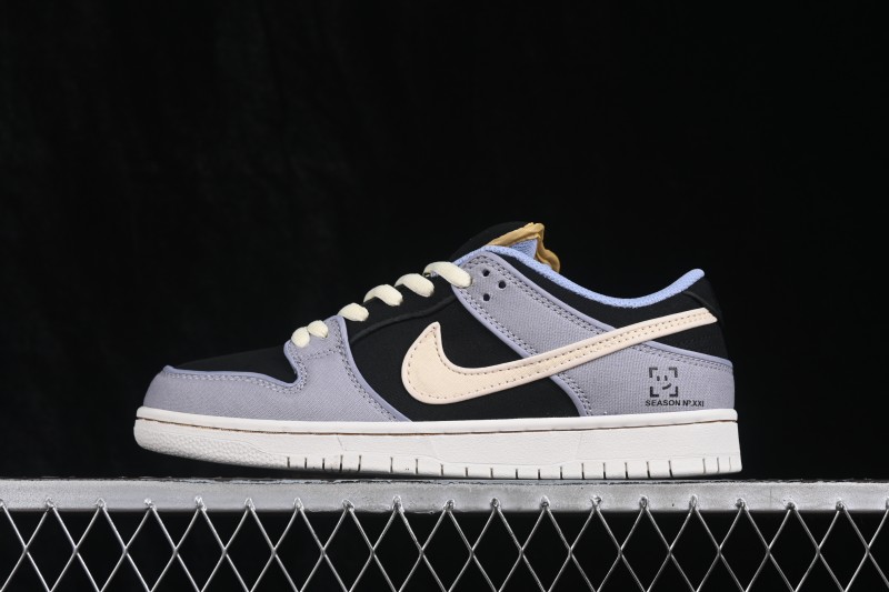 Nike SB Dunk Low Skateboarding Shoes with Cushioned Collar - FN5880-001
