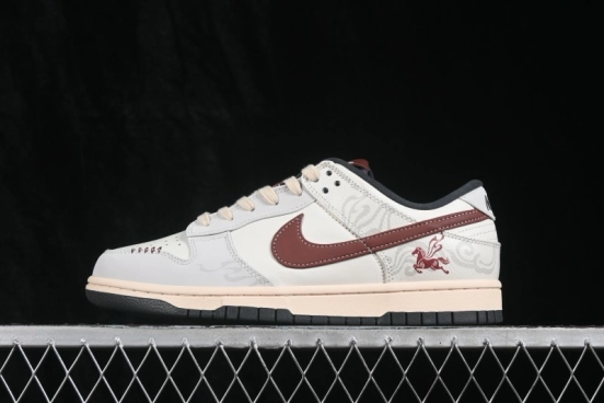 Nike SB Dunk Low Skateboarding Shoes with Cushioned Collar - IM6670-202
