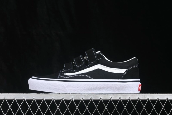 Vans Old Skool Low-Top Casual Skateboarding Shoes with Hook-and-Loop Closure - VN0A3D29OIU