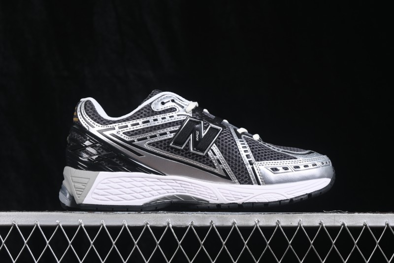 New Balance 1906 Retro Running Shoes with Premium Suede and Mesh Upper - U1906RCG