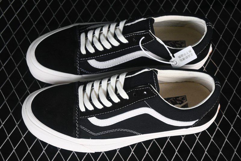 Vans Old Skool Low Top Casual Skateboarding Shoes - VN0005UB1KP