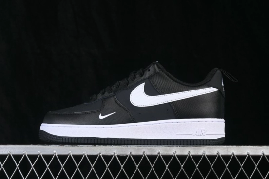 Nike Air Force 1 '07 Low Casual Skateboarding Shoes with Full-Length Air Cushion - IR5599-001