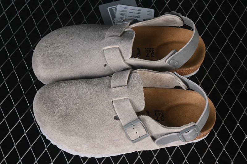 Birkenstock Clog Sandals with Soft Leather and Shearling Lining - 1028323