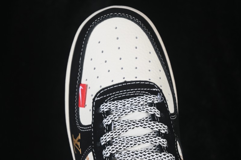 Nike Air Force 1 '07 Low Basketball Shoes with Black and White Color Blocking and Full-Length Air Cushion - KL1688-006