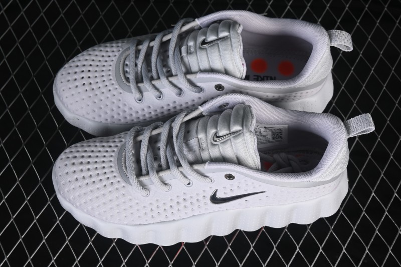 Nike Mind 002 Neuroscience Foot Massage Shoes with Breathable Mesh and 22 Independent Foam Nodes - HQ4310-003