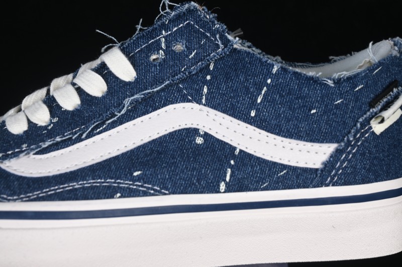 Vans Old Skool Frayed Low-Top Skateboarding Shoes - VN000E9HGTL