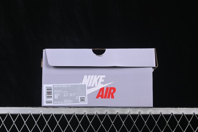 Nike Air Force 1 '07 Low Casual Skateboarding Shoes with Full-Length Air Cushion - HO7788-101