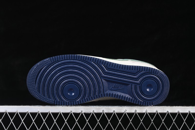 Nike Air Force 1 '07 Low Retro Basketball Shoes with Classic Leather Upper and Cushioned Sole - BK1916-001
