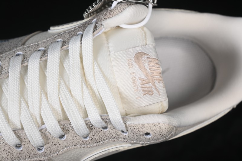 Nike Air Force 1 '07 Low Collaboration Basketball Shoes with Cream Grey Tone and Full-Length Air Cushion - XL1979-129