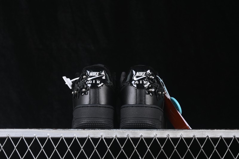 Nike Air Force 1 '07 Low Basketball Shoes with Full-Length Air Cushion - IR8637-001